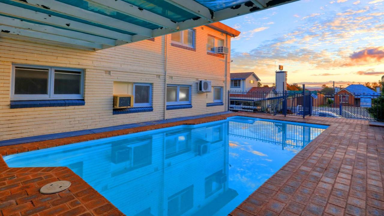 Cowra Motor Inn Extérieur photo